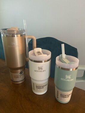 Stanley Tumblers NEW Bundle Gold Elf Collab 40oz White 20oz Seafoam Green 14oz